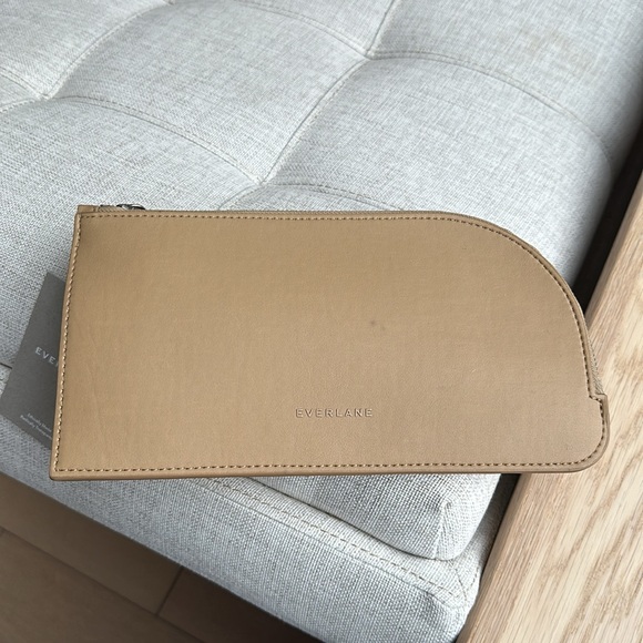 NWT Everlane The Cactus Leather Sling Belt Crossbody Bag - Picture 9 of 10